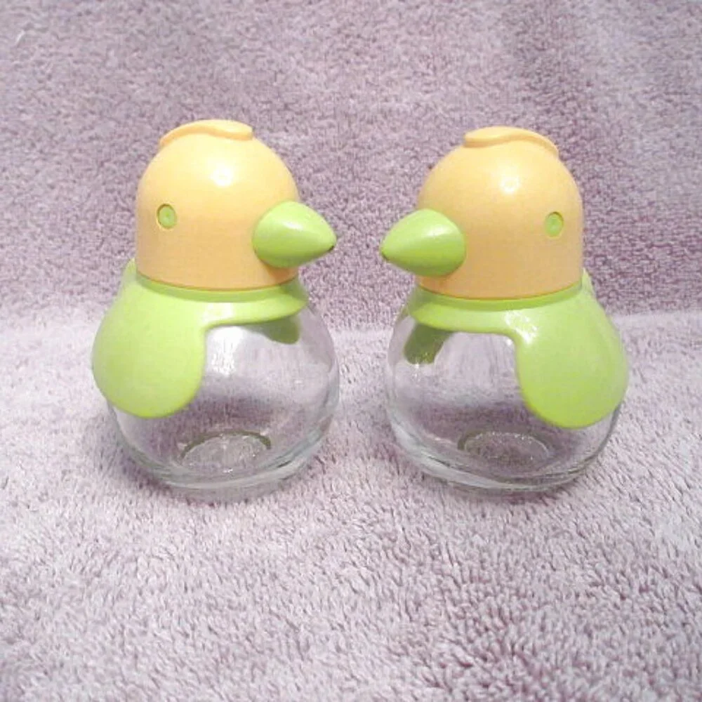Vintage German Salt & Pepper Shakers 2 Piece Stoha Glass Chicken Birds EUC